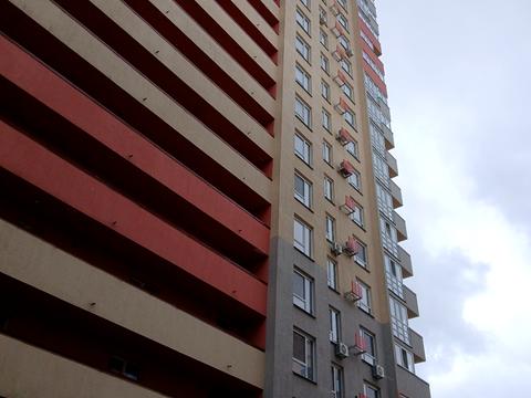 комерційна за адресою Василя Стуса вул., 7-Б