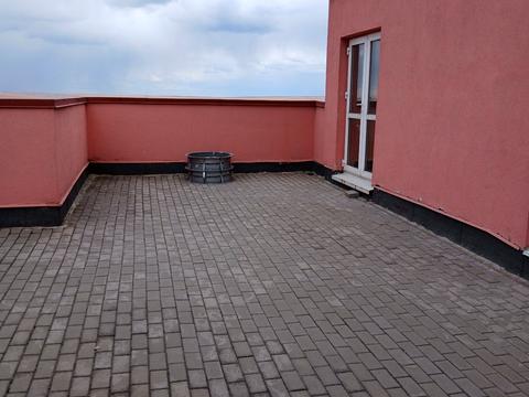 комерційна за адресою Василя Стуса вул., 7-Б