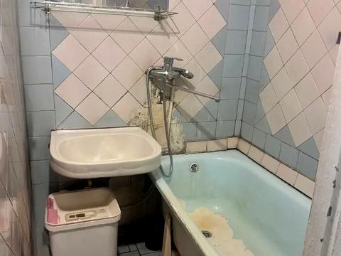 квартира за адресою Добровольців пров., 4