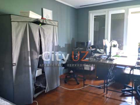 будинок за адресою Карпатської України вул. (Юрія Гагаріна), 33