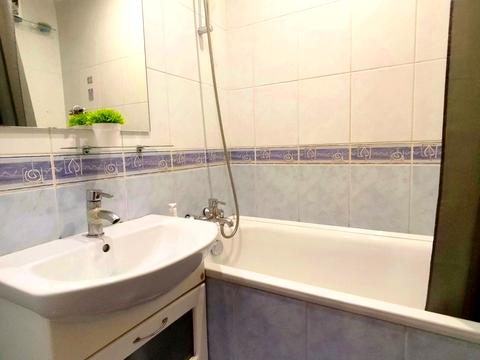 квартира за адресою Академіка Грушевського вул., 42