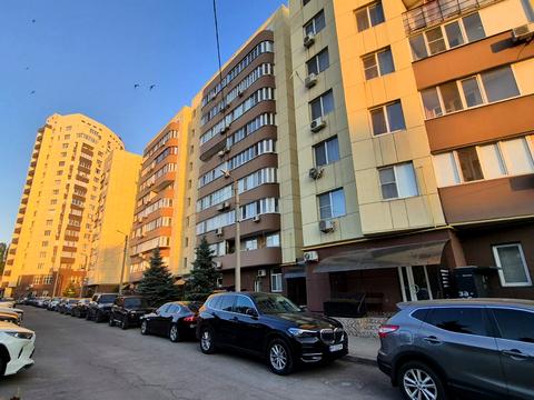 квартира за адресою Рельєфна вул., 8