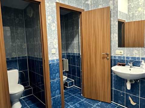 комерційна за адресою Героїв УПА вул., 73-В