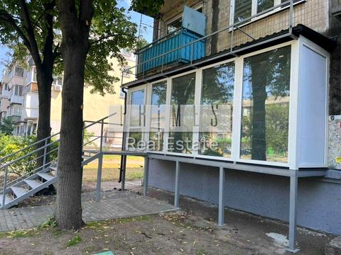 коммерческая по адресу Верховной Рады бульв., 26