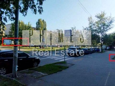 коммерческая по адресу Верховной Рады бульв., 26