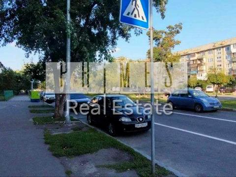 коммерческая по адресу Верховной Рады бульв., 26