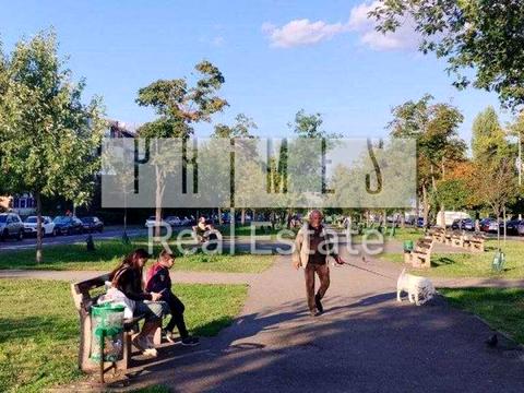 коммерческая по адресу Верховной Рады бульв., 26