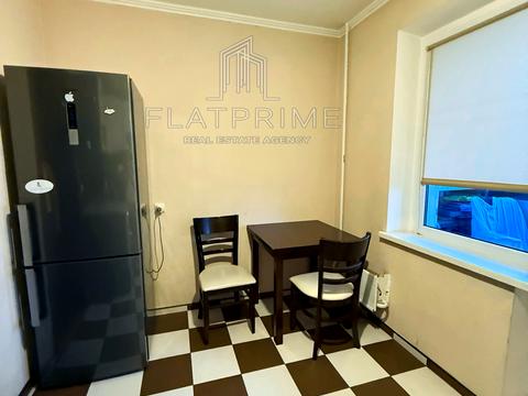 квартира по адресу Драгоманова ул., 40-Б