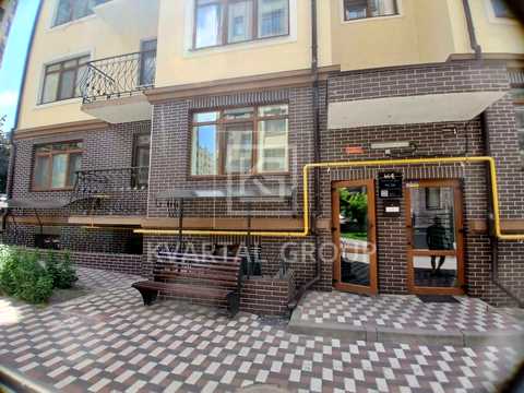 комерційна за адресою Західна вул., 2