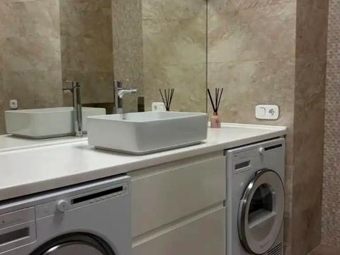 квартира за адресою Виконкомівська вул., 24-Б