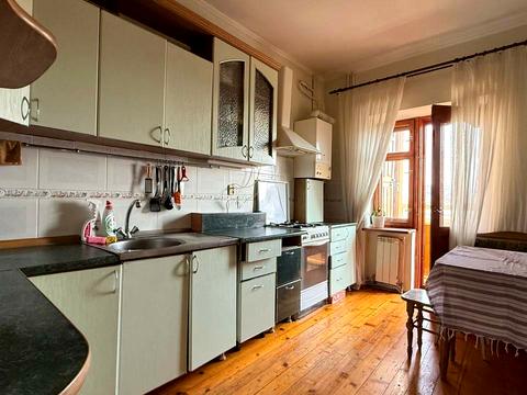 квартира за адресою Південний бульв., 35