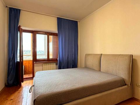 квартира за адресою Південний бульв., 35