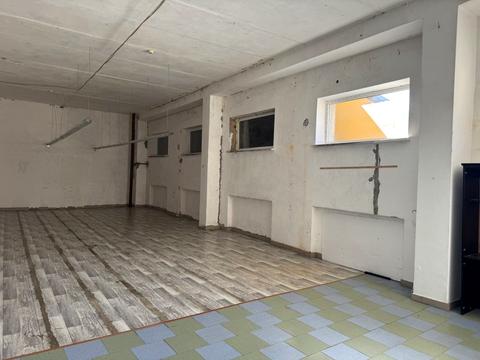комерційна за адресою Петрушевича, 3б