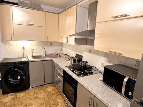 квартира по адресу Каштанова ул., 16