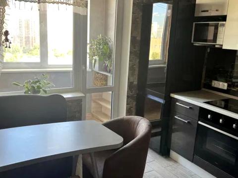 квартира по адресу Голосеевский просп. (40-летия Октября), 19