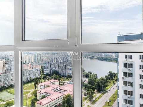комерційна за адресою Київ, Оболонський просп., 1