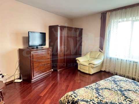 квартира за адресою Анни Ахматової вул., 31