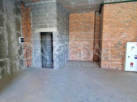 коммерческая по адресу Виктора Некрасова ул. (Північно-Сирецька), (Будинок 10)