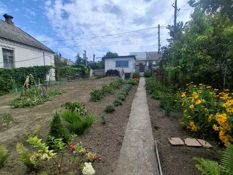 будинок за адресою Михайла Комарова вул., 80