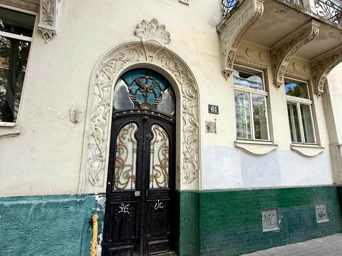 комерційна за адресою Львів, Степана Бандери вул. (), 61