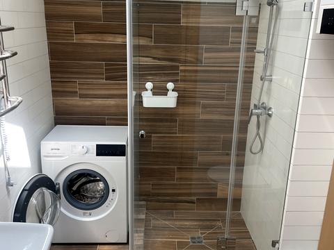 квартира по адресу 165-та Садова ул., 32