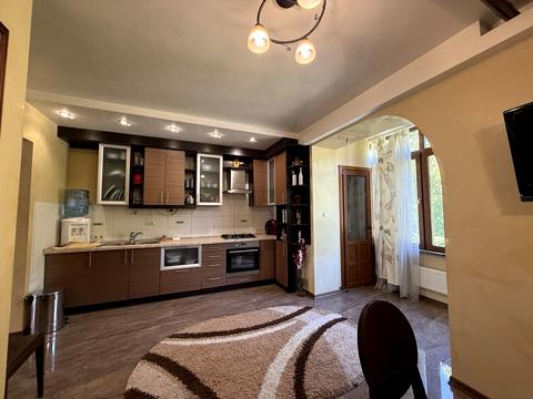 квартира за адресою Замарстинівська вул. (Калініна), 240