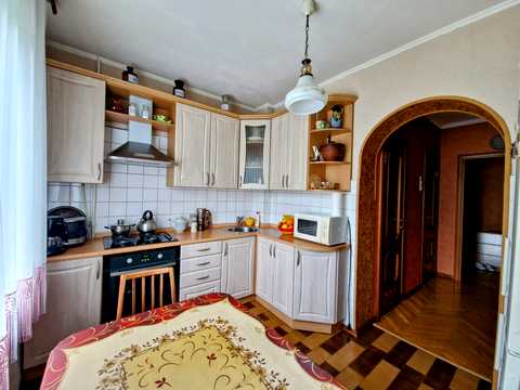 квартира за адресою Наталії Ужвій вул., 8