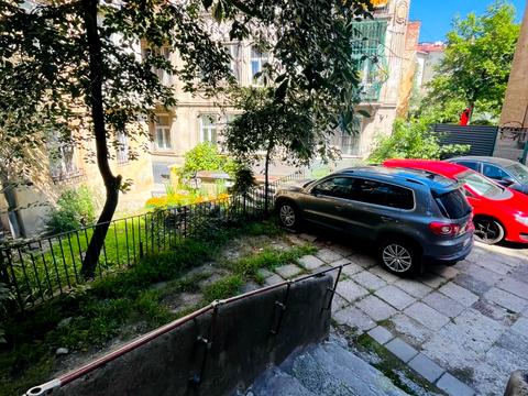 квартира за адресою Івана Котляревського вул., 20
