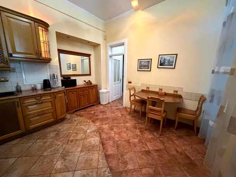 квартира за адресою Івана Левинського вул., 3