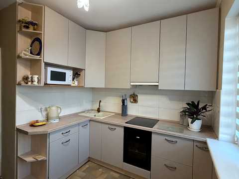 квартира за адресою Академіка Глушкова просп., 33