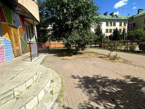 комерційна за адресою Урлівська вул., 21-Б