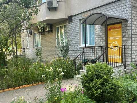 комерційна за адресою Урлівська вул., 21-Б