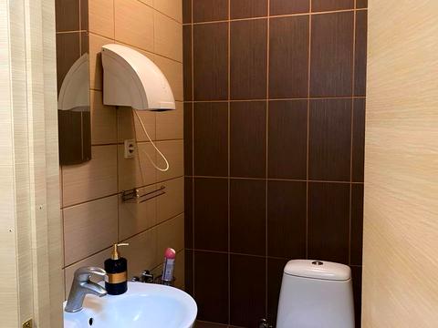 комерційна за адресою Дніпро, Королеви Єлизавети ІІ вул. (Глинки), 2