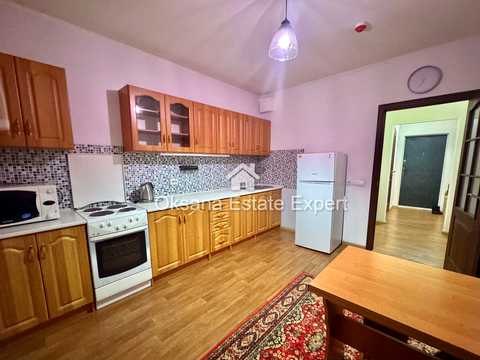 квартира за адресою Софії Русової вул., 5-Б