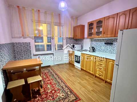 квартира за адресою Софії Русової вул., 5-Б