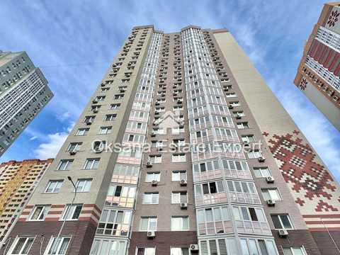 квартира за адресою Софії Русової вул., 5-Б