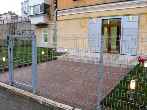 комерційна за адресою Саксаганського вул., 69