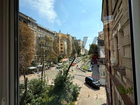 квартира за адресою Івана Франка вул., 16/2