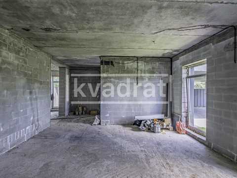 будинок за адресою Щаслива, 1