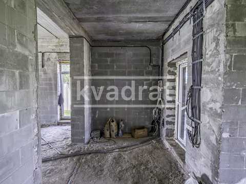 будинок за адресою Щаслива, 1