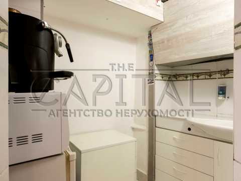 коммерческая по адресу Леонтовича ул., 1