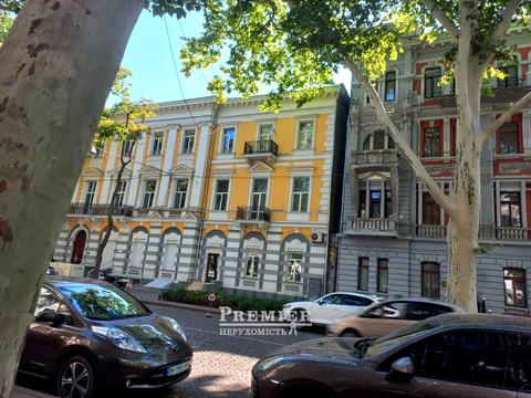 комерційна за адресою Італійська вул. (Пушкінська), 5