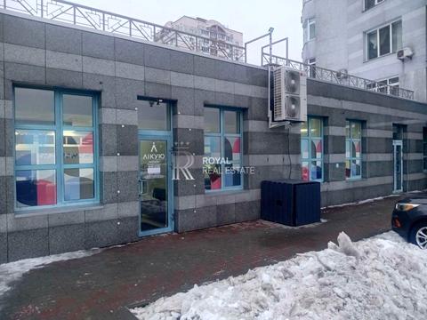 комерційна за адресою Миколи Ушакова вул., 1-Д