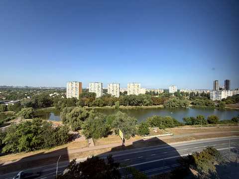 квартира за адресою Райдужна вул., 9