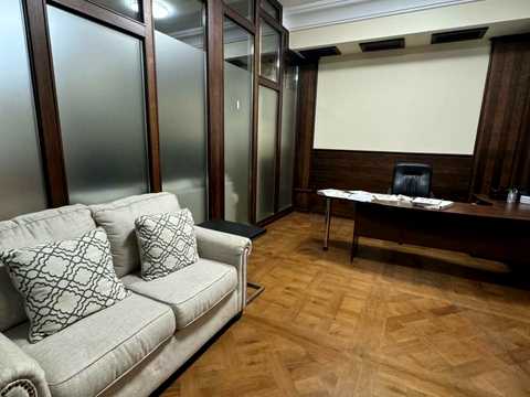 коммерческая по адресу Жилянская ул., 72