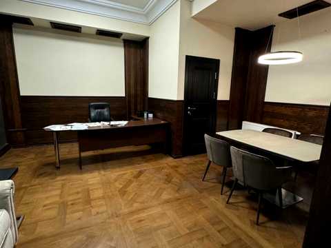 коммерческая по адресу Жилянская ул., 72
