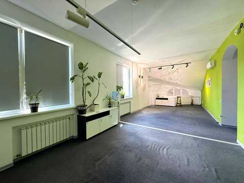 коммерческая по адресу Нововокзальная ул., 37