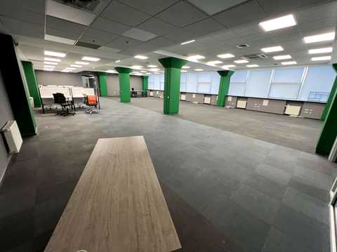 коммерческая по адресу Зоологическая ул., 5