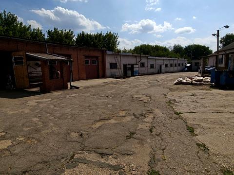 комерційна за адресою Радистів вул., 54