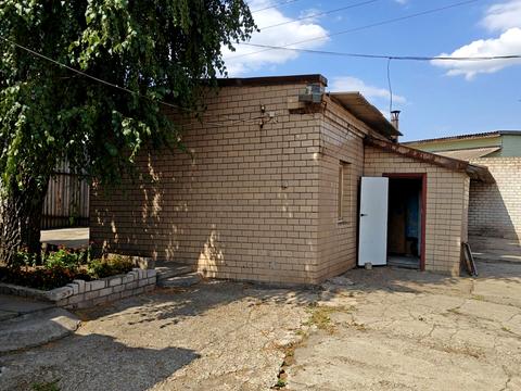 комерційна за адресою Радистів вул., 54